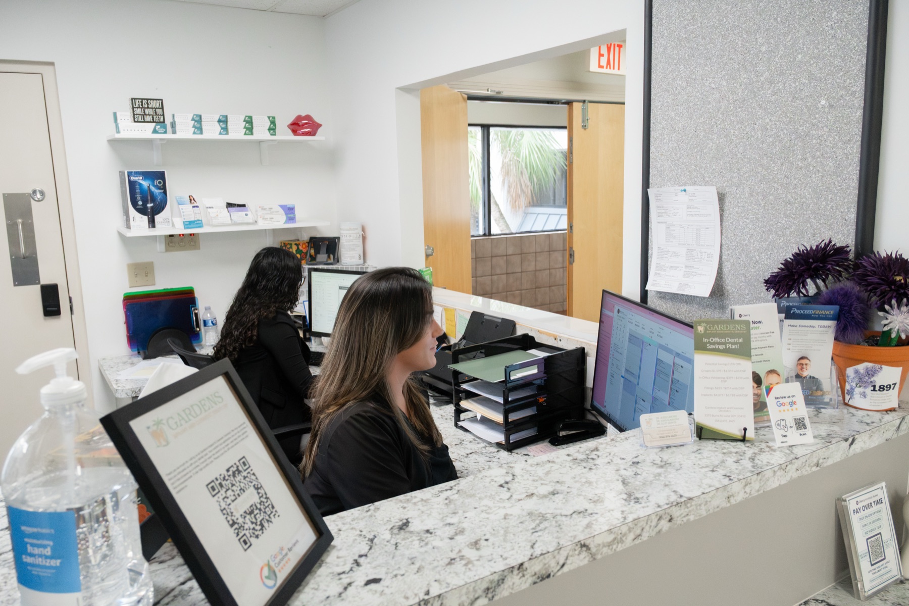 Inside Gardens Implant & Cosmetic Dentistry in Palm Beach Gardens, FL