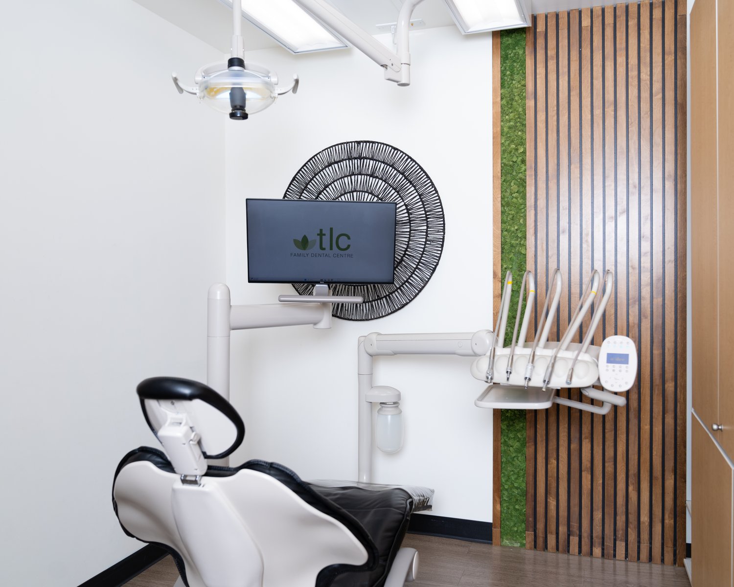 Modern dental treatment room